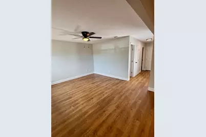 624 E 3rd Street #202, Springtown, TX 76082 - Photo 4