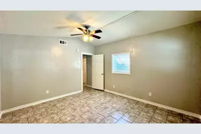 2618 Lakewood Drive, Wills Point, TX 75169 - Photo 12