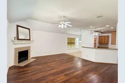 7806 Quiet Waters Drive, Arlington, TX 76016 - Photo 12