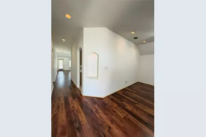 7806 Quiet Waters Drive, Arlington, TX 76016 - Photo 4
