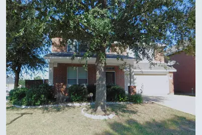 316 Hummingbird Drive, Little Elm, TX 75068 - Photo 2