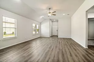 1801 Hazer Ln, Mesquite, TX 75149 - Photo 4