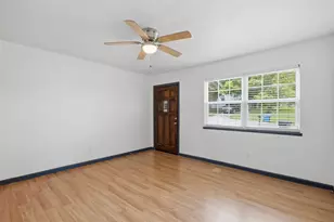 620 E Sears St, Denison, TX 75021 - Photo 8
