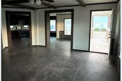 209 N Avenue C, Knox City, TX 79529 - Photo 16