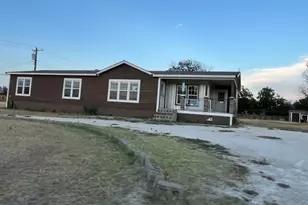 209 N Ave C, Knox City, TX 79529 - Photo 10