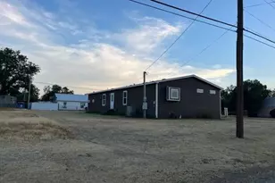209 N Ave C, Knox City, TX 79529 - Photo 2