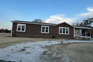 209 N Ave C, Knox City, TX 79529 - Photo 8