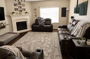 321 Avila Ln, Fort Worth, TX 76052 - Photo 4