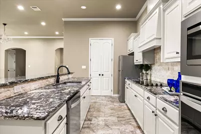 3503 Fountain Way, Granbury, TX 76049 - Photo 14