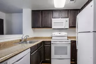 9829 Walnut St, Dallas, TX 75243 - Photo 6