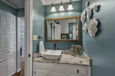 1946 Oakbluff Drive, Carrollton, TX 75007 - Photo 26