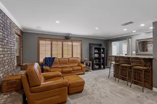 1946 Oakbluff Dr, Carrollton, TX 75007 - Photo 18