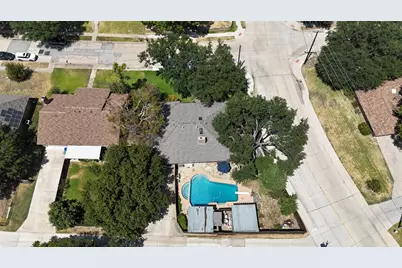 1946 Oakbluff Drive, Carrollton, TX 75007 - Photo 34