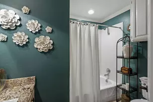 1946 Oakbluff Dr, Carrollton, TX 75007 - Photo 30