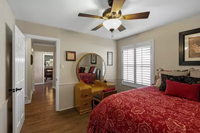 1946 Oakbluff Drive, Carrollton, TX 75007 - Photo 28