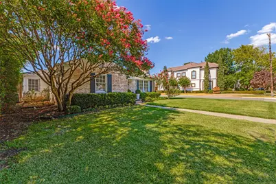 3627 S Versailles Avenue, Dallas, TX 75209 - Photo 2