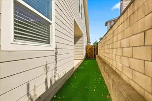 216 Wayside Ct, Bedford, TX 76021 - Photo 18