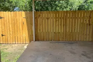1104 11th St, Bridgeport, TX 76426 - Photo 6