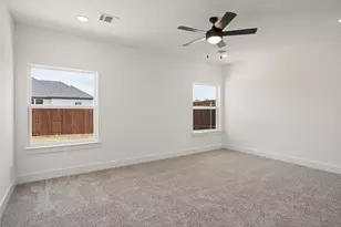 200 Cliff Ct, Godley, TX 76044 - Photo 10
