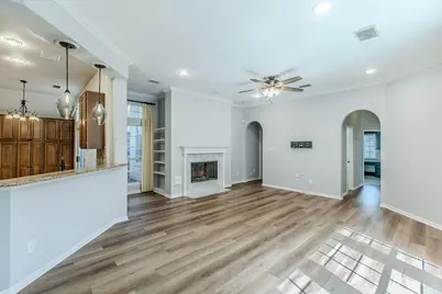 3107 Lake Oak Drive, Arlington, TX 76017 - Photo 2