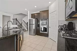 925 West Dr, Aubrey, TX 76227 - Photo 2