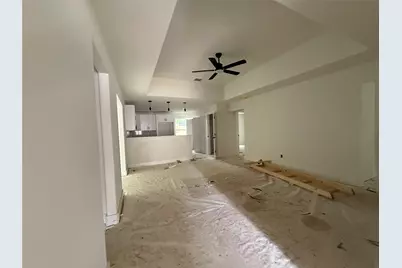 2703 Springdale Street, Dallas, TX 75210 - Photo 2