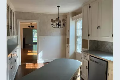 1720 Sycamore Avenue, Corsicana, TX 75110 - Photo 8