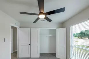 4201 Arbor Creek Dr, Carrollton, TX 75010 - Photo 16