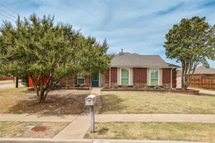 4201 Arbor Creek Dr, Carrollton, TX 75010 - Photo 1