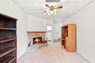 300 Parkwood Pl, Lewisville, TX 75067 - Photo 12