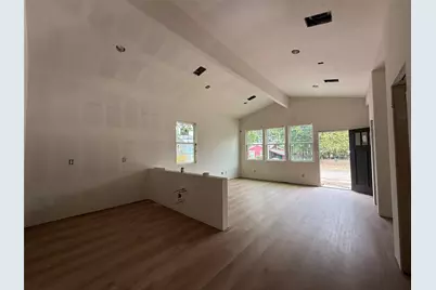 2714 Springdale Street, Dallas, TX 75210 - Photo 4