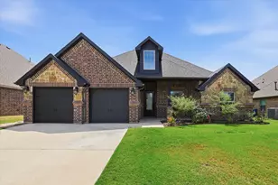 715 La Paloma Rd, Sanger, TX 76266 - Photo 2