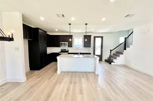 1355 Orange Blossom Ct, Gainesville, TX 76240 - Photo 2
