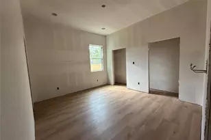 2723 Gertrude Ave, Dallas, TX 75210 - Photo 4