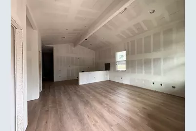 2723 Gertrude Avenue, Dallas, TX 75210 - Photo 2