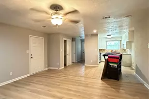 1621 Gill St, Blue Mound, TX 76131 - Photo 4