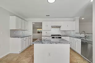 4800 Sleepy Ridge Cir, Fort Worth, TX 76133 - Photo 16