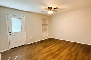 1025 NW Summercrest Blvd, Burleson, TX 76028 - Photo 4