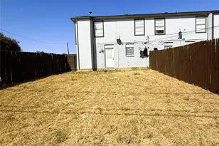 1025 NW Summercrest Blvd, Burleson, TX 76028 - Photo 20
