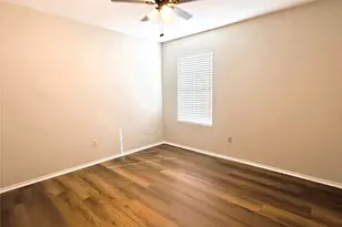 1025 NW Summercrest Blvd, Burleson, TX 76028 - Photo 14