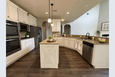 928 Albany Drive, Fort Worth, TX 76131 - Photo 10