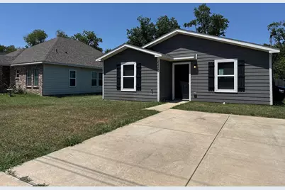 1110 Jones Street, Greenville, TX 75401 - Photo 2