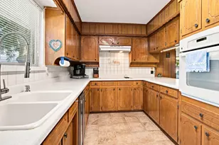 504 Panama Ct, Granbury, TX 76048 - Photo 14