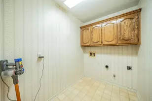 529 Winston St, Grand Prairie, TX 75052 - Photo 18