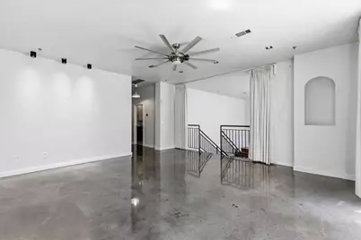 509 Elm Street #604, Dallas, TX 75202 - Photo 14