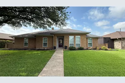 2210 Ridgewood, Carrollton, TX 75006 - Photo 2