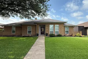 2210 Ridgewood, Carrollton, TX 75006 - Photo 2