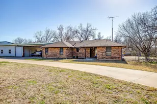 4763 Blue Flat Rd, Gordon, TX 76453 - Photo 2