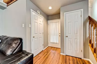 1203 Lone Wolf Trail, Carrollton, TX 75007 - Photo 4