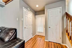 1203 Lone Wolf Trail, Carrollton, TX 75007 - Photo 4